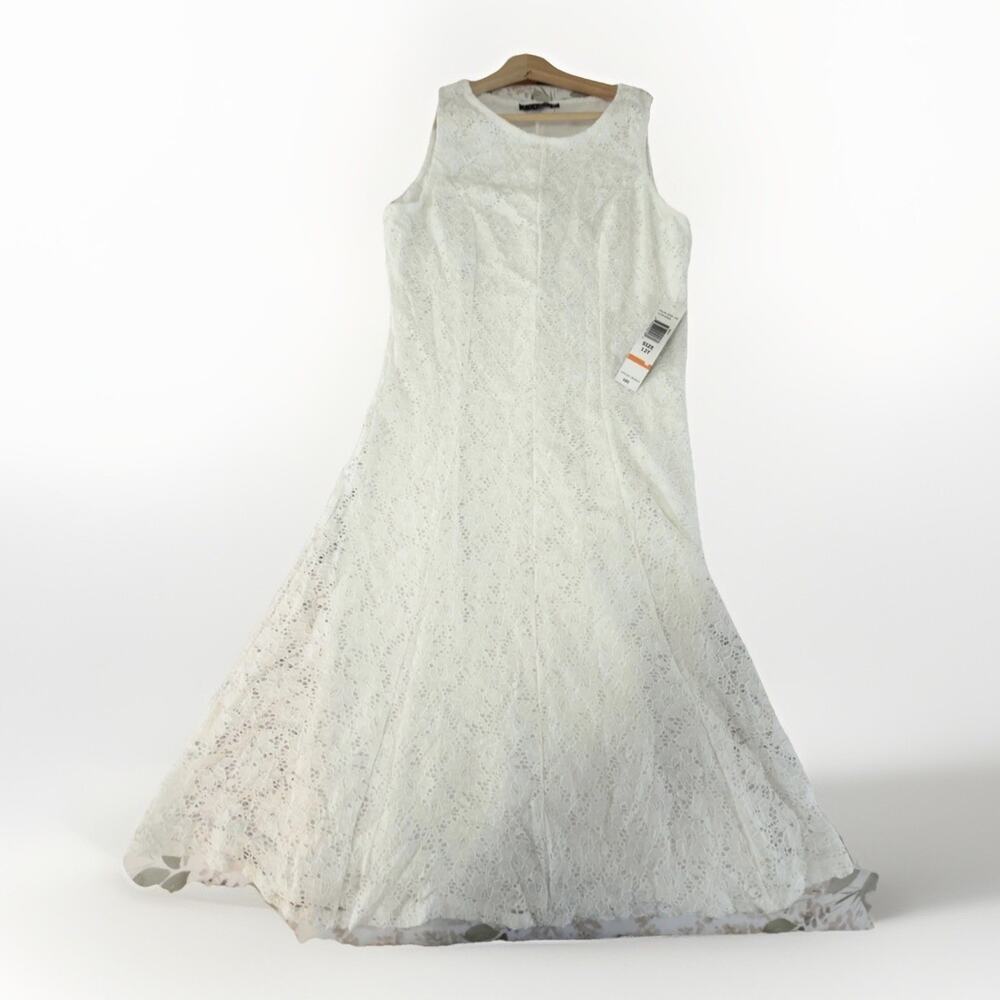 Tiana B. A-Line Floral Lace Dress White 12T Sleeveless Long Formal NWT